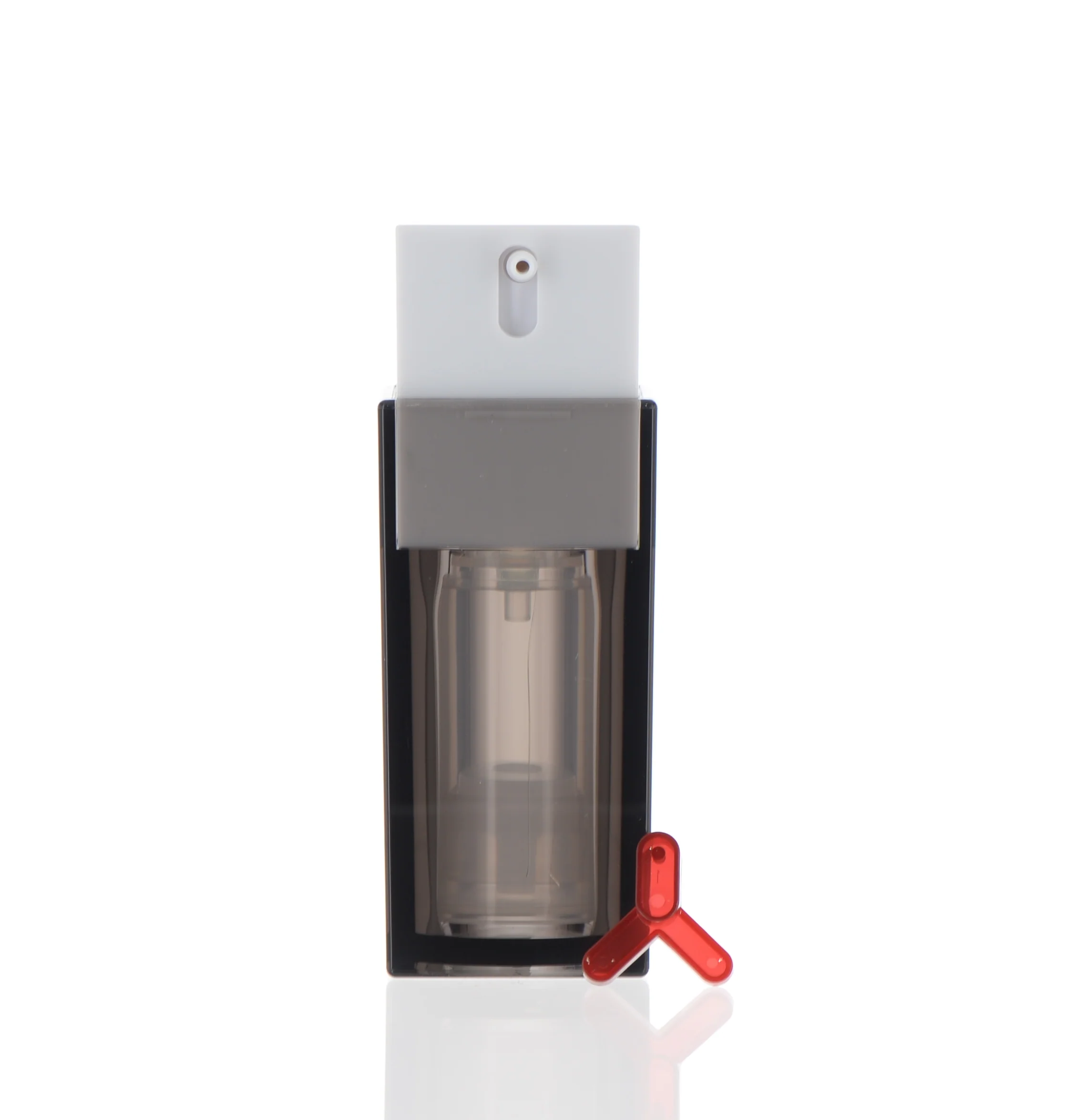 Radiance Reserve Airless Treatment Pump Bottle - Image 4