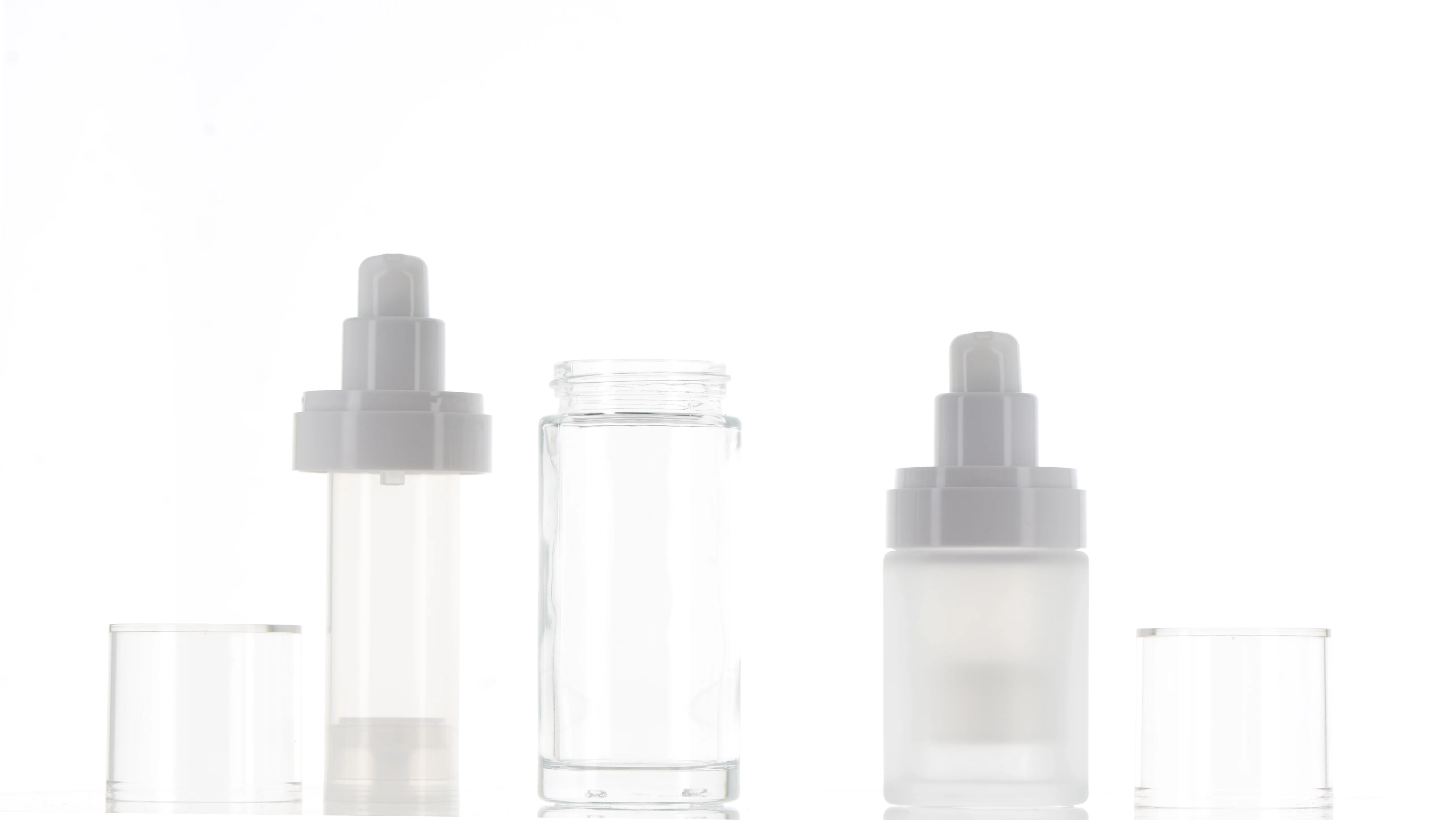 Round Refillable Airless Treatment Pump Bottle - Image 2